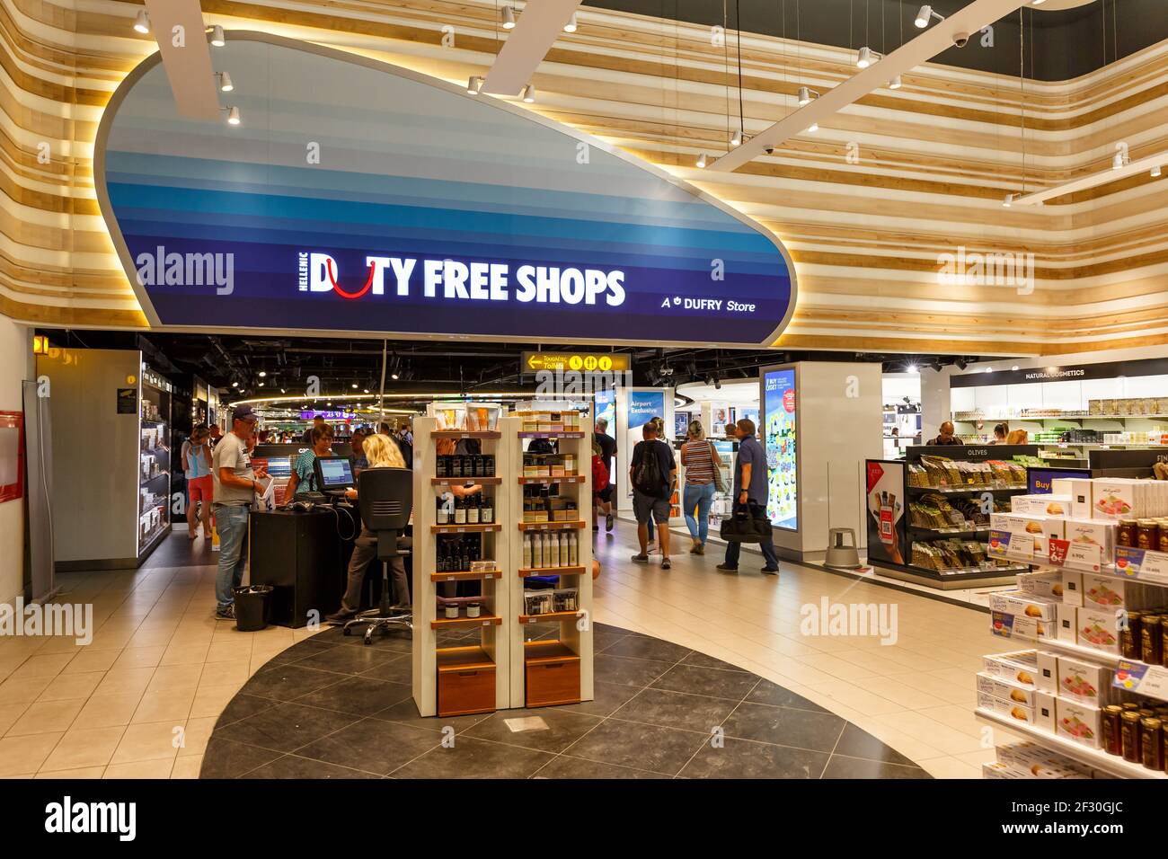 Héraklion, Grèce - 17 septembre 2018 : boutiques hors taxes à l'intérieur  de l'aéroport d'Héraklion (HER) en Grèce Photo Stock - Alamy