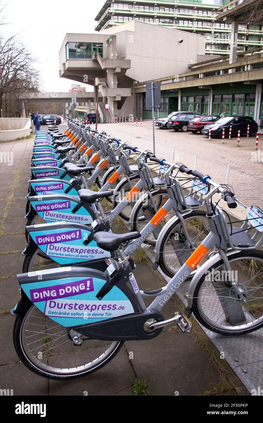 Station de vélo Metropolradruhr sur le campus de l'Université de la Ruhr Bochum, Rhénanie-du-Nord-Westphalie, Allemagne. Station fuer Metropolradruhr Miet Banque D'Images