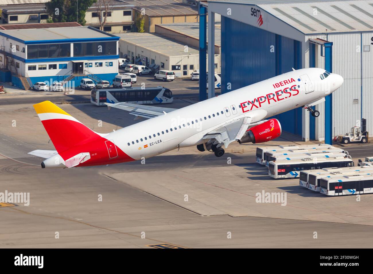 Palma de Majorque, Espagne - 21 juillet 2018 : photo aérienne d'un avion Iberia Express Airbus A320 à l'aéroport de Palma de Majorque en Espagne. Banque D'Images