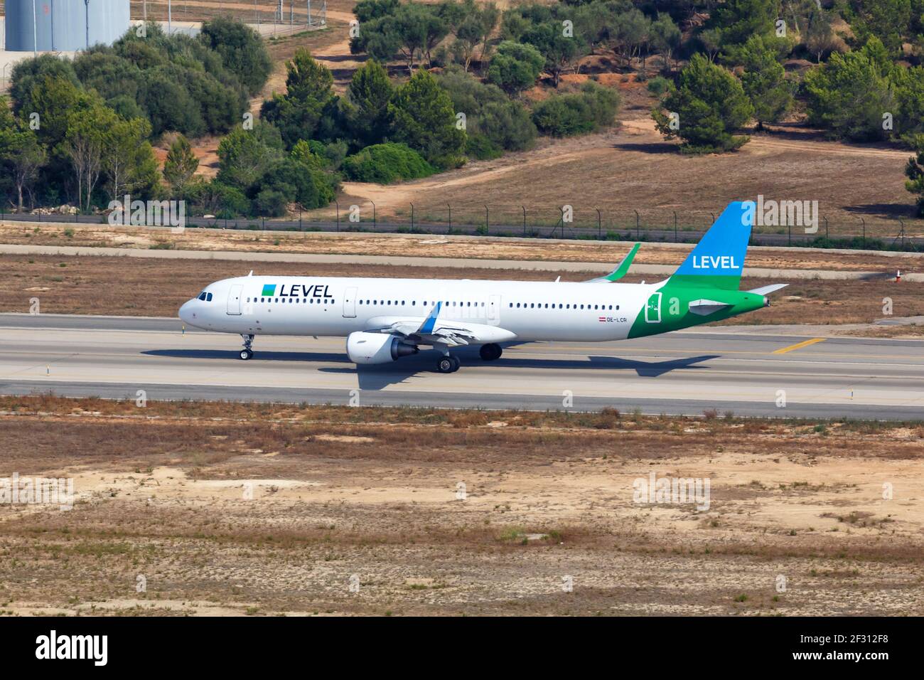 Palma de Majorque, Espagne - 21 juillet 2018 : photo aérienne d'un avion Airbus A321 de niveau à l'aéroport de Palma de Majorque en Espagne. Banque D'Images