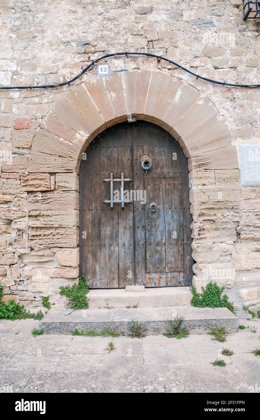 porte d'entrée, église Santa Maria, Talamanca, Catalogne, Espagne Banque D'Images
