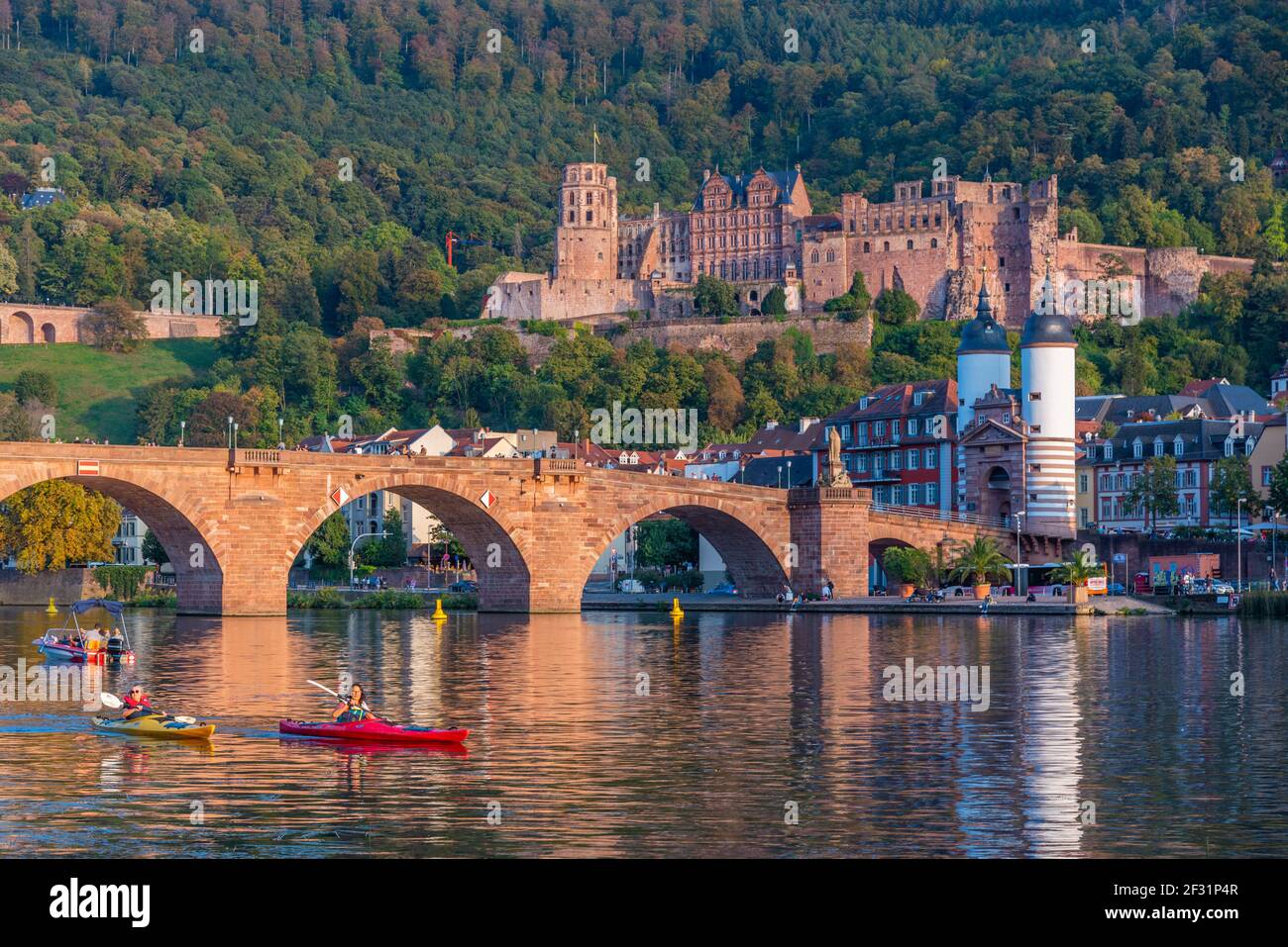 Heidelberg, Allemagne, 17 septembre 2020 : Panorama de Heidelberg derrière le Neckar, Allemagne Banque D'Images