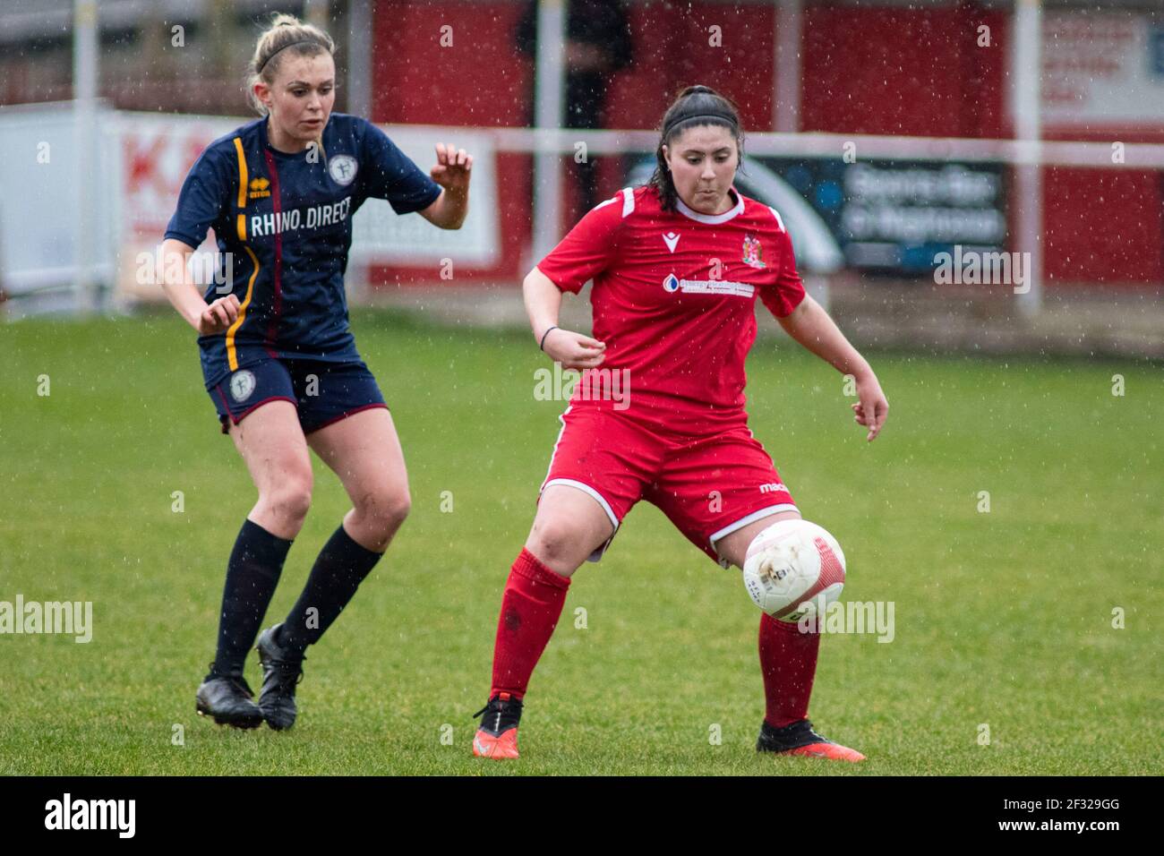 Briton Ferry Llansawel / Cardiff se réunit à Old Road, dans la Ligue des femmes Premier Ministre galloise, le 14 mars 2021. Crédit : Lewis Mitchell/YCPD Banque D'Images