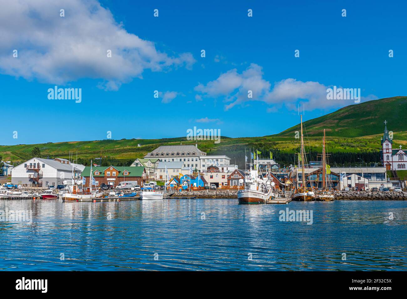 Husavik, Islande, 17 août 2020 : vue sur le port de Husavik, Islande Banque D'Images