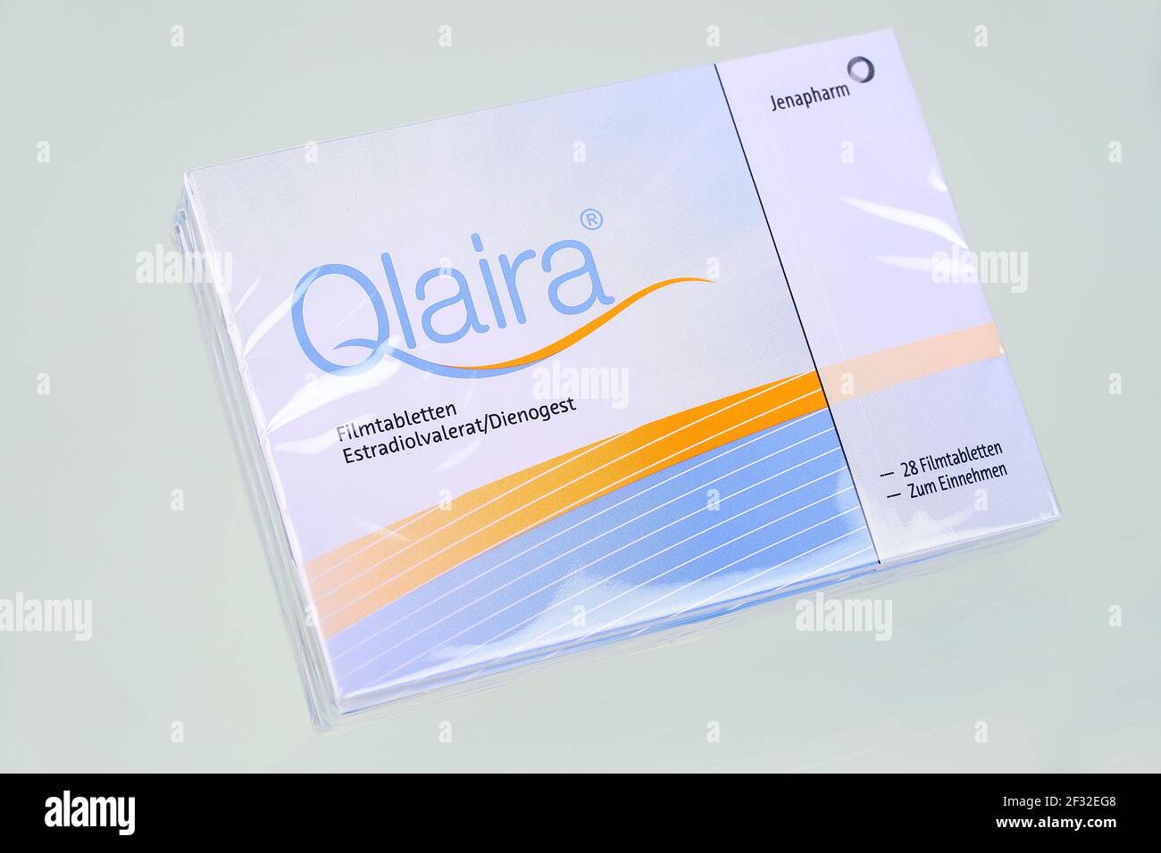Pilule contraceptive Qlira de Jenapharm, médicament pour la contraception, paquets de comprimés dans l'emballage d'origine Banque D'Images