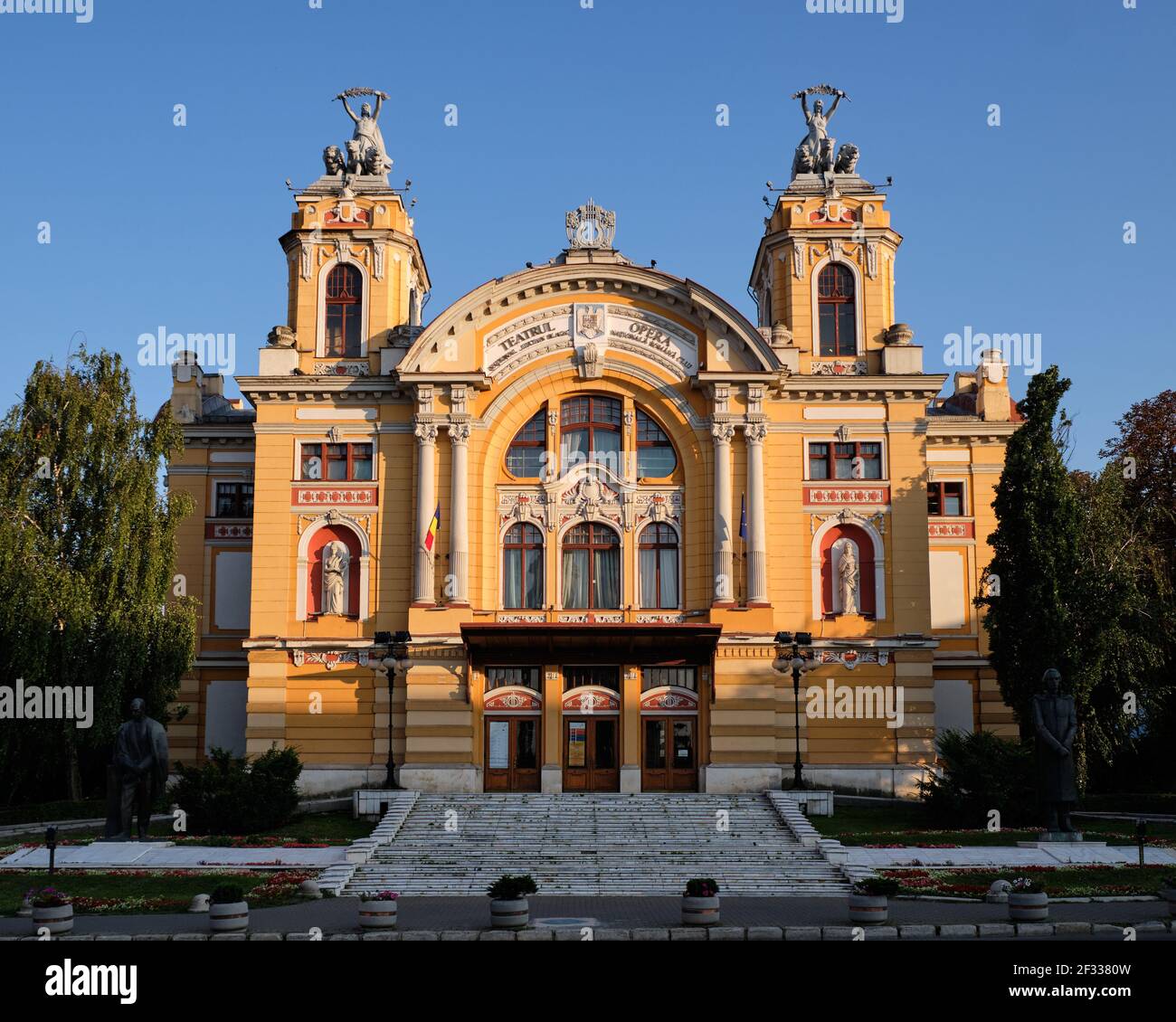 Opéra national roumain, immeuble Cluj-Napoca, dans une architecture néo-baroque Banque D'Images
