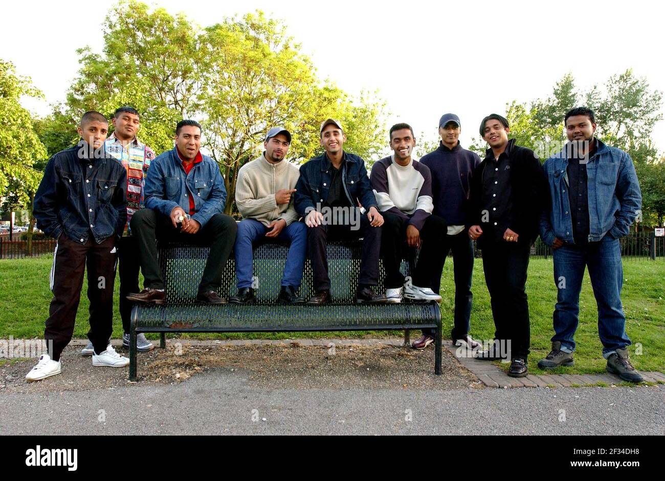 Membres du Groupe des éducateurs pairs de l'équipe d'intervention rapide de Tower Hamlets Tath Services (?). Pour aller avec Ian Burrell écrit morceau.15 Mai 2002 photo Andy Paradise Banque D'Images