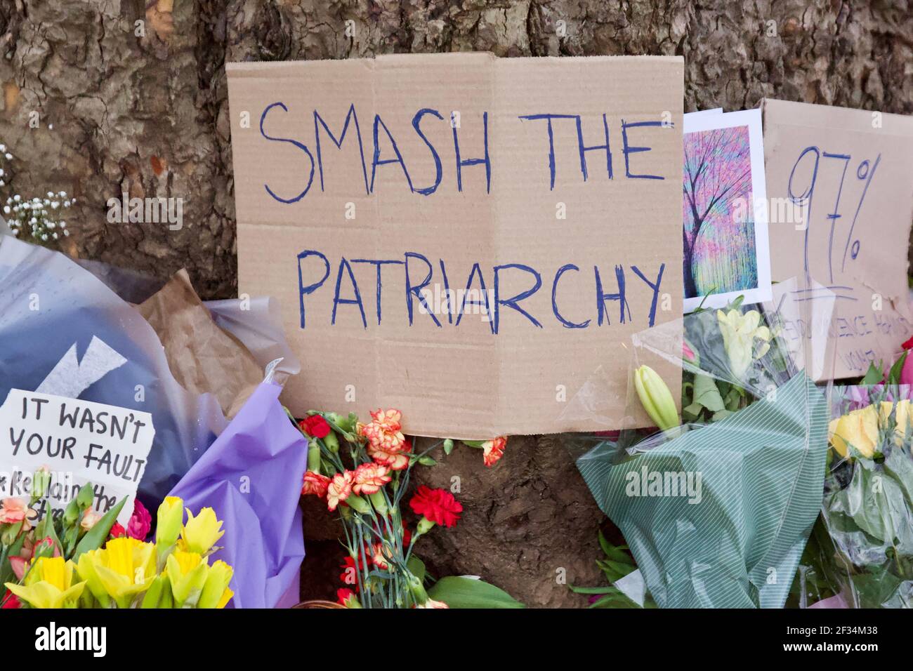 Smash le Patriarcat signer Clapham Common pour la Sarah Everard Vigil Banque D'Images