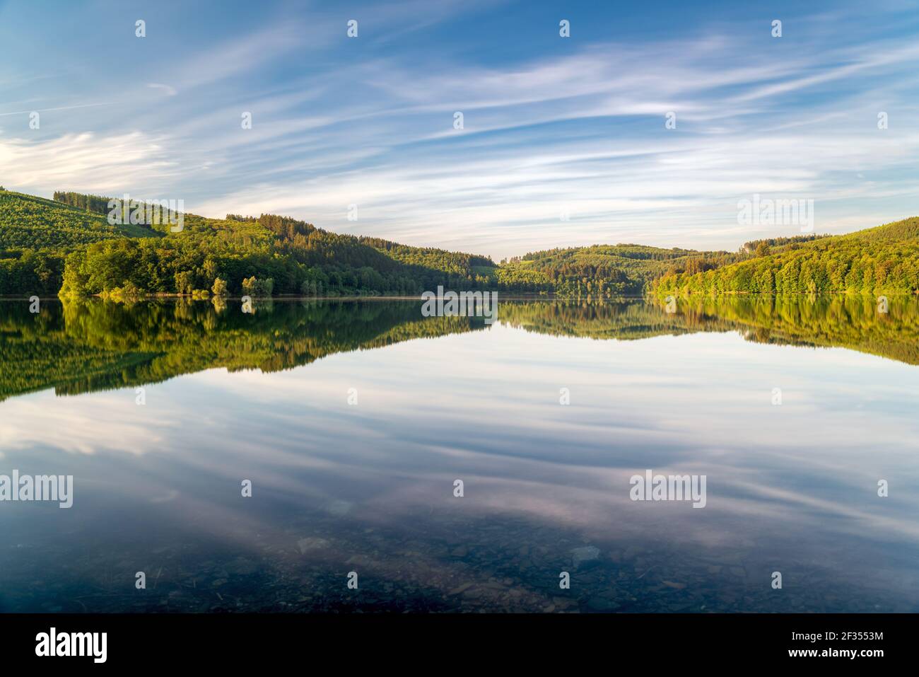 Paysage Apaisant Banque D Image Et Photos Alamy
