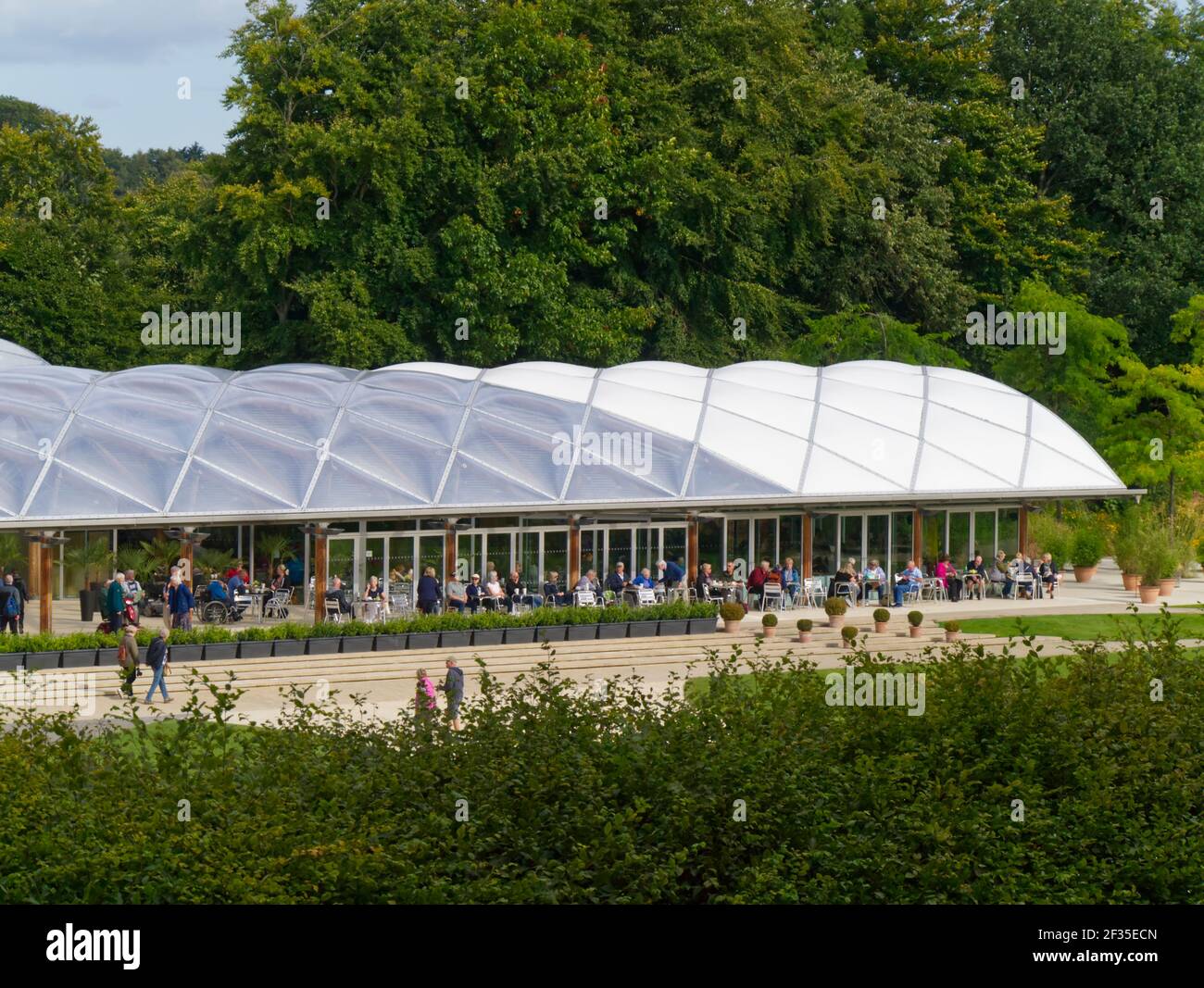 Le toit du pavillon est composé d'oreillers en aluminium ETFE, Alnwick Garden, attraction touristique, Alnwick, Northumberland, Angleterre Banque D'Images