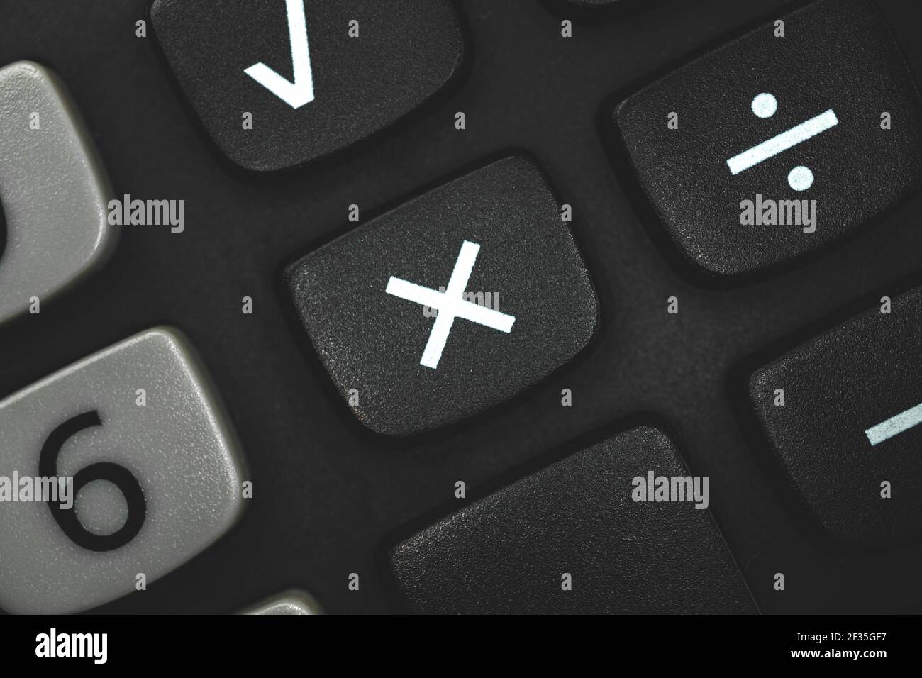 Multiplier le bouton par le signe amd symbole gros plan, calculatrice gros  plan Photo Stock - Alamy