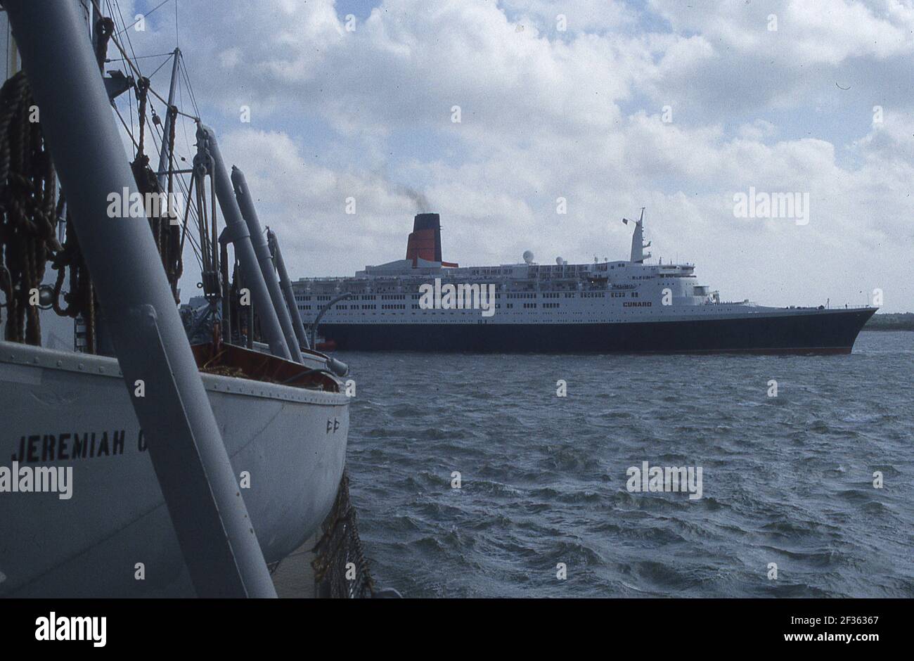 Navires de guerre, navires de croisière D Day armada Banque D'Images