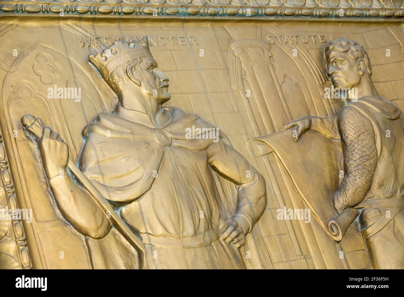 Washington DC, Cour suprême, panneau de porte en bronze sculpture de relief John Donnelly Statut de Westminster, Banque D'Images