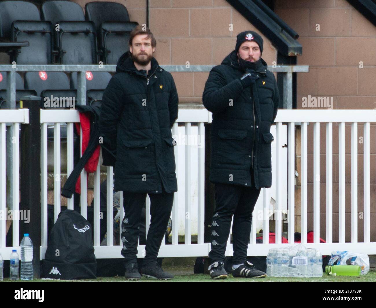 Preston, Royaume-Uni. 14 février 2021. Simon Parker (Lewes Women Manager) pendant le championnat FA Womens, match de ligue entre Blackburn Rovers vs Lewes à Preston, Angleterre crédit: SPP Sport Press photo. /Alamy Live News Banque D'Images