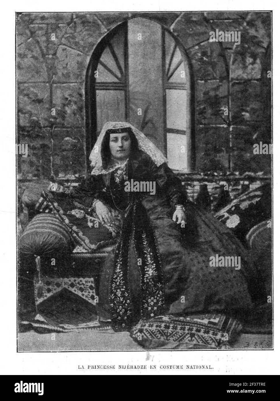 Princesse Nizheradze en costume national (de Baye). Banque D'Images