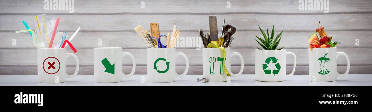 Gestion zéro déchet, illustrée dans 6 tasses avec contenu pertinent. Refuser, réduire, recycler, réparer, réutiliser, pourrir. Mode de vie écologique, vie durable an Banque D'Images