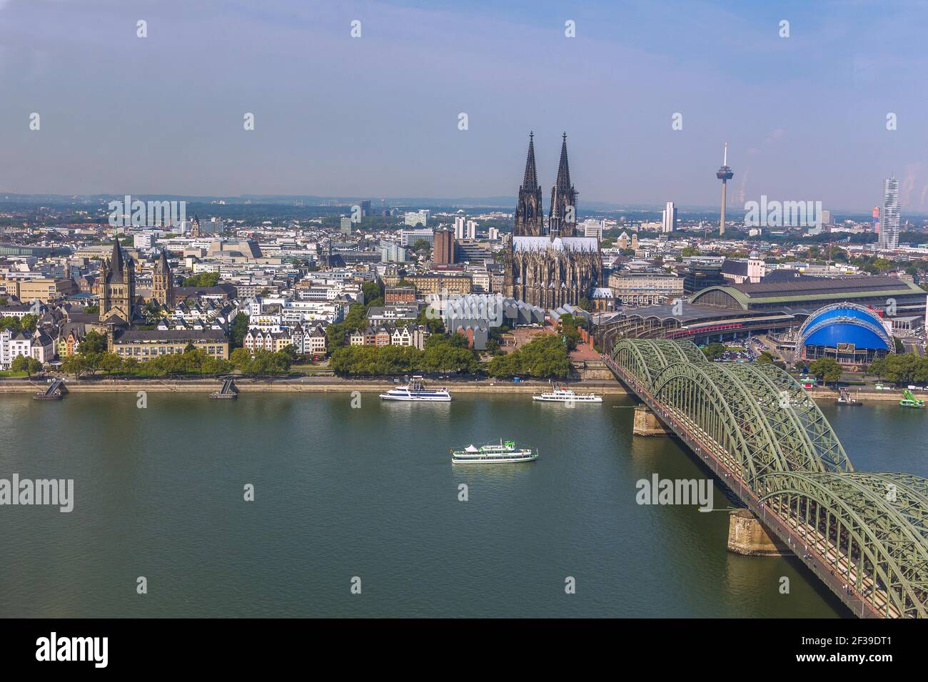 Géographie / voyage, Allemagne, Rhénanie-du-Nord-Westphalie, Cologne, Cologne, Vue sur la ville depuis le Triangle de Cologne, droits supplémentaires-autorisations-Info-non-disponible Banque D'Images