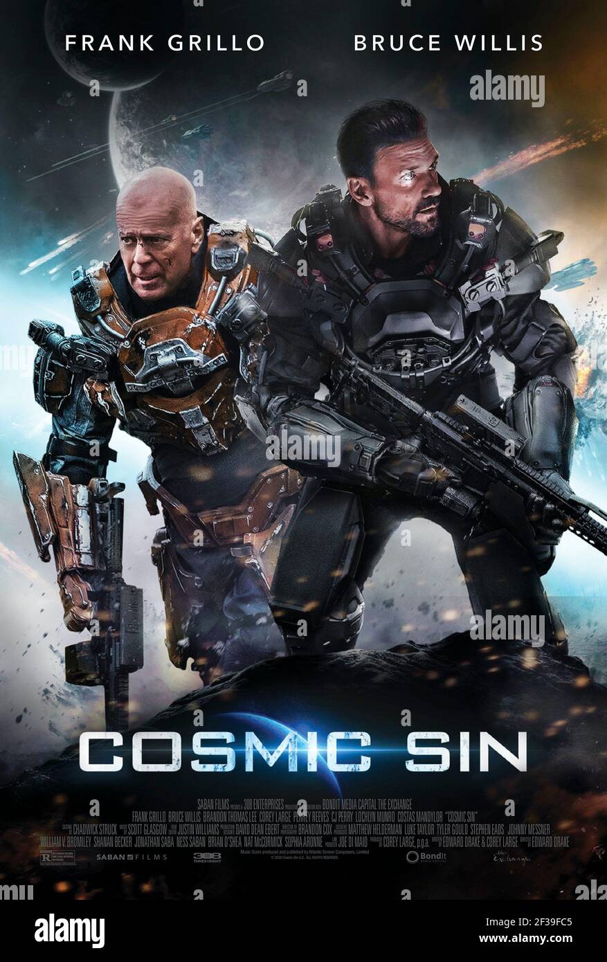 BRUCE WILLIS et FRANK GRILLO dans COSMIC SIN (2021), dirigé par EDWARD DRAKE. Crédit : 308 ENT / Album Banque D'Images