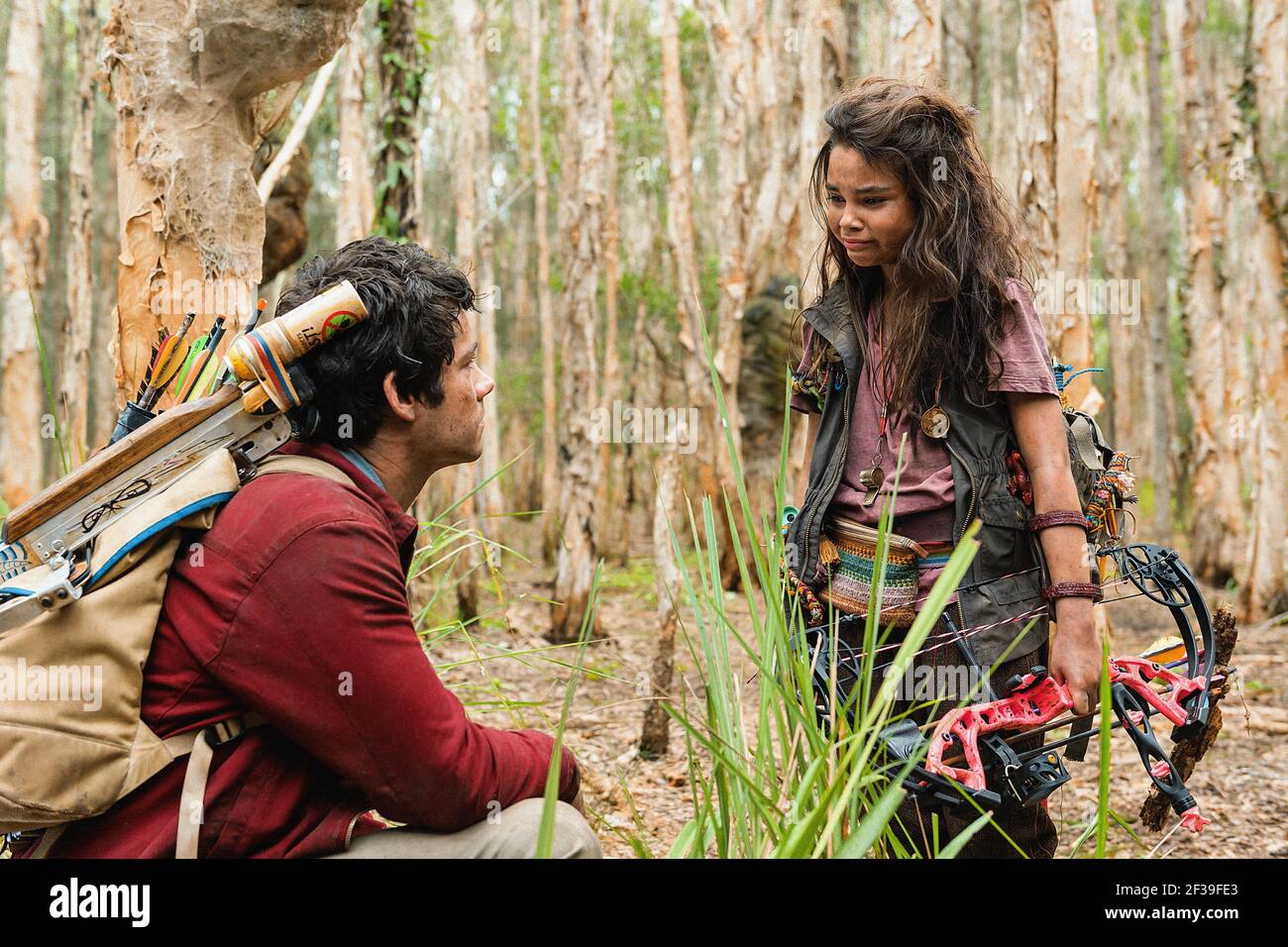 DYLAN O'BRIEN et ARIANA GREENBLATT dans L'AMOUR ET LES MONSTRES (2020), réalisé par MICHAEL MATTHEWS. Crédit : PHOTOS / Album PARAMOUNT Banque D'Images