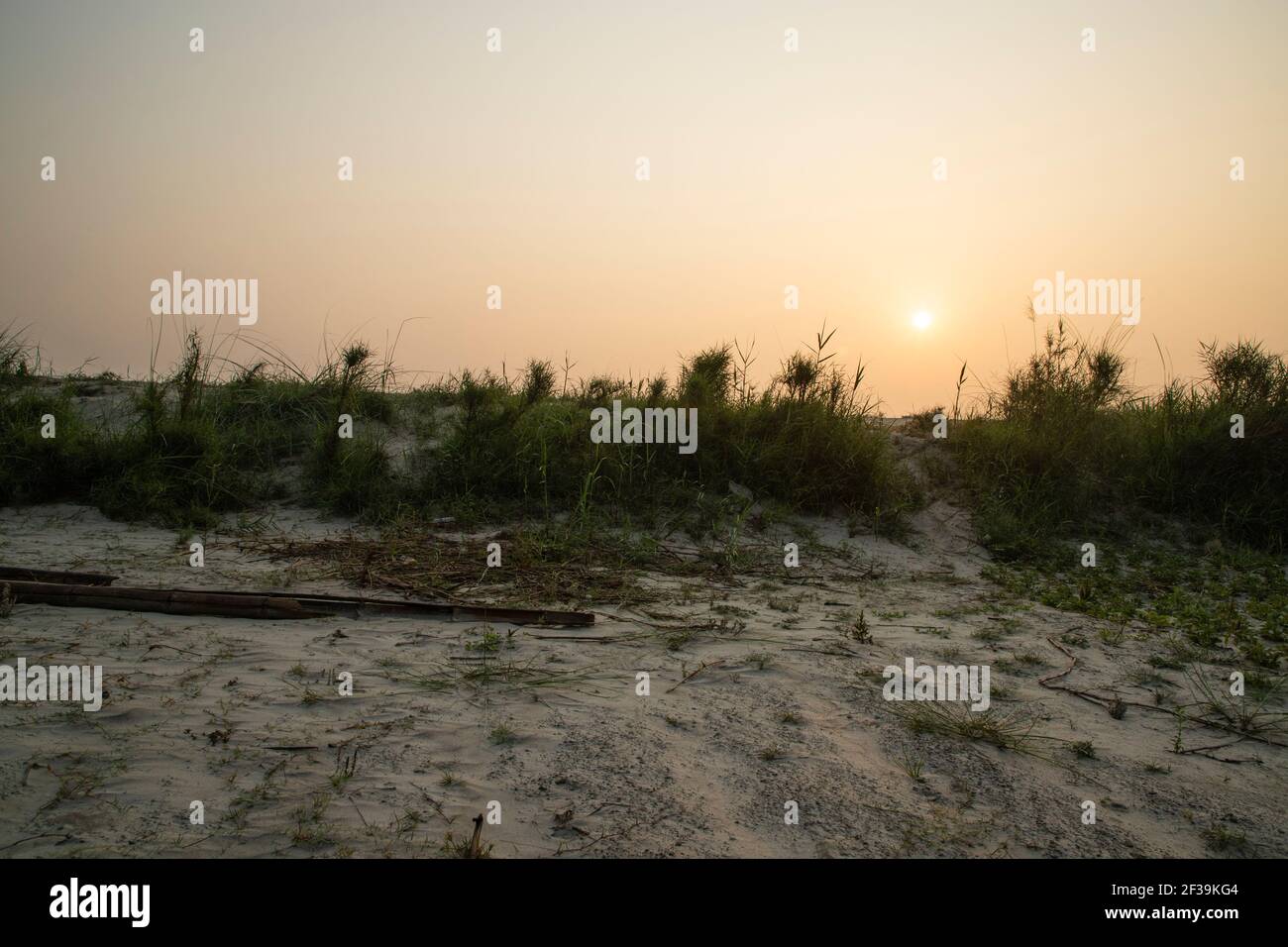 Magnifique vue sur le paysage Golden Sunrise Banque D'Images