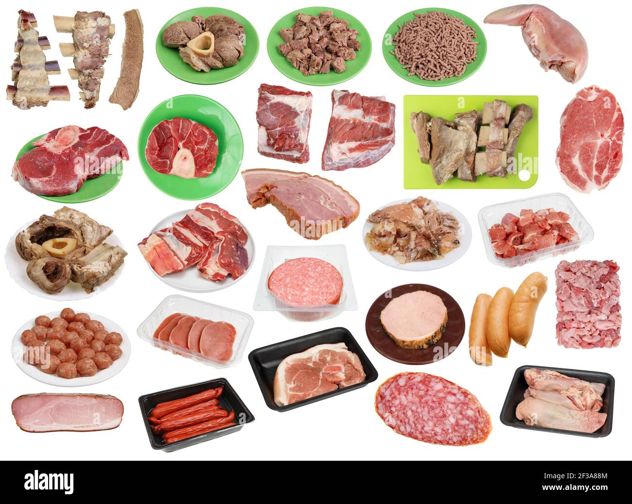 Viande de bœuf et de porc en différentes variantes. Isolé sur blanc Banque D'Images