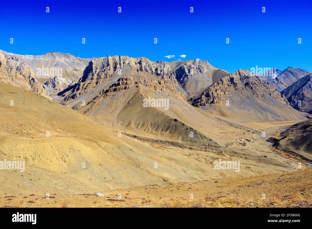 Paysage himalayen rappelant le Tibet dans la région népalaise de Dolpo Banque D'Images
