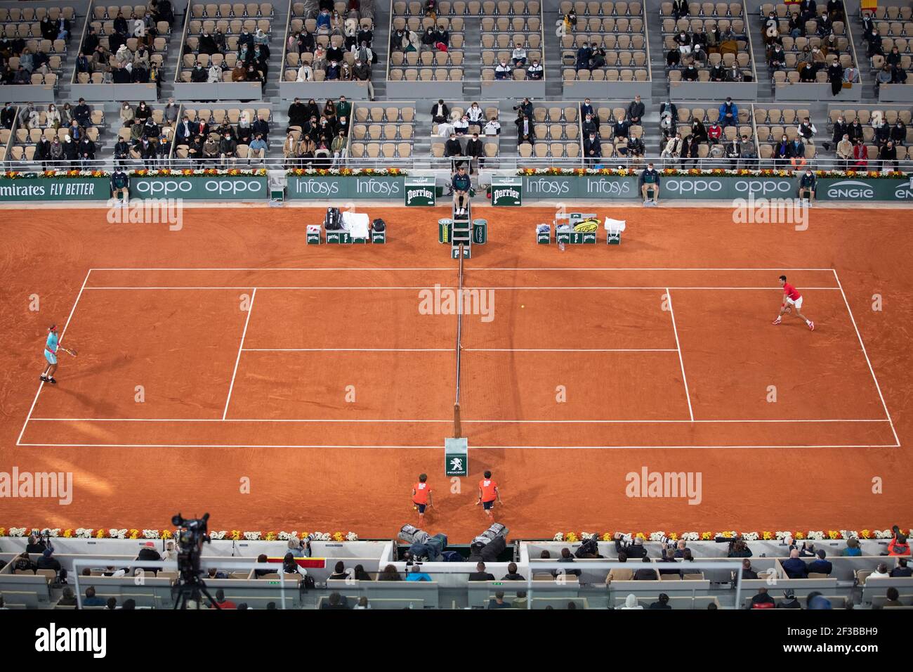 Aperçu de la Cour Philippe Chatrier lors de la finale des singles hommes de l'Open de France 2020, Paris, France, Europe. Banque D'Images