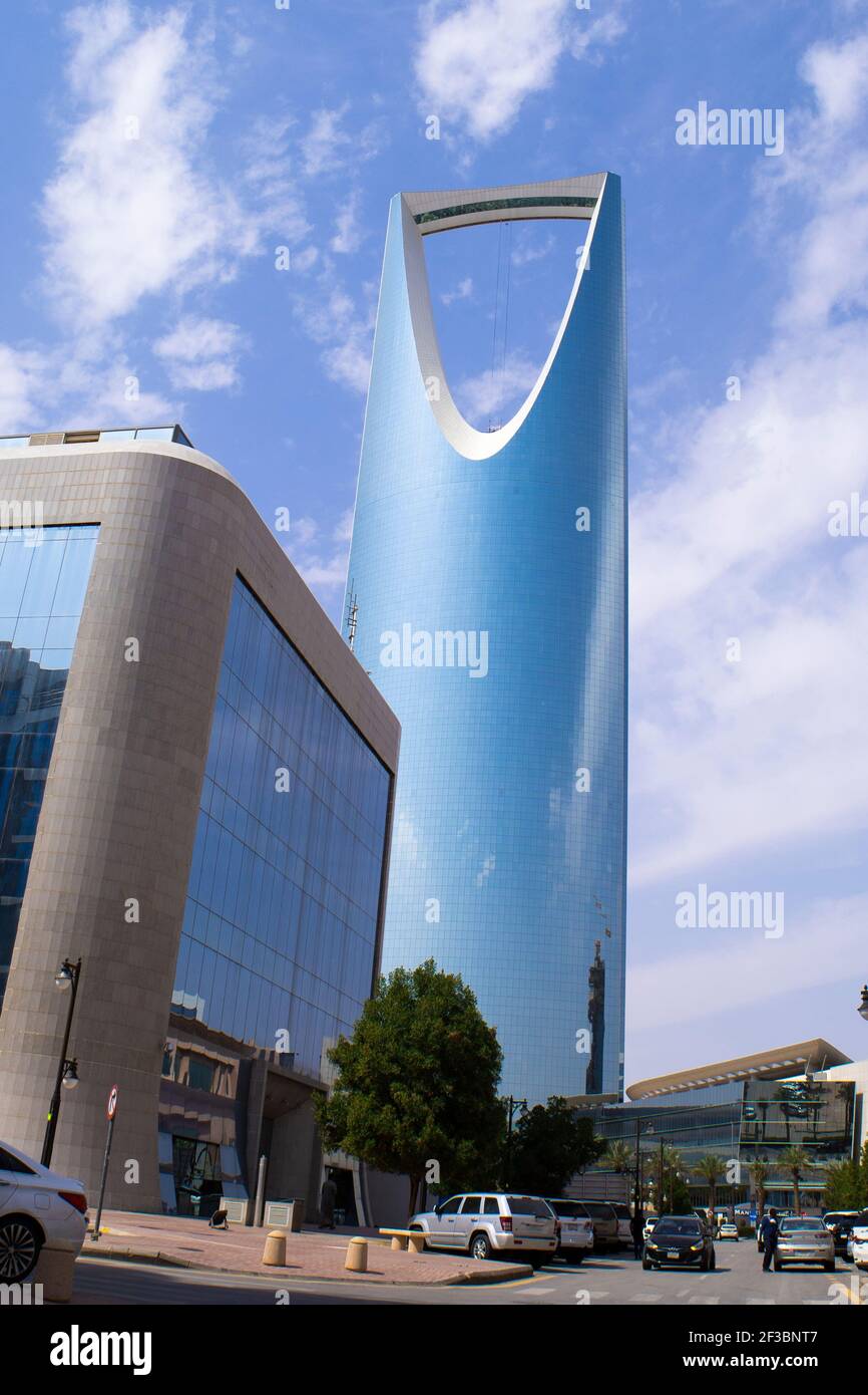 Riyad, Arabie Saoudite - février 22 2021, Royaume Tower Al Mamlaka business , King Fahd Road Banque D'Images