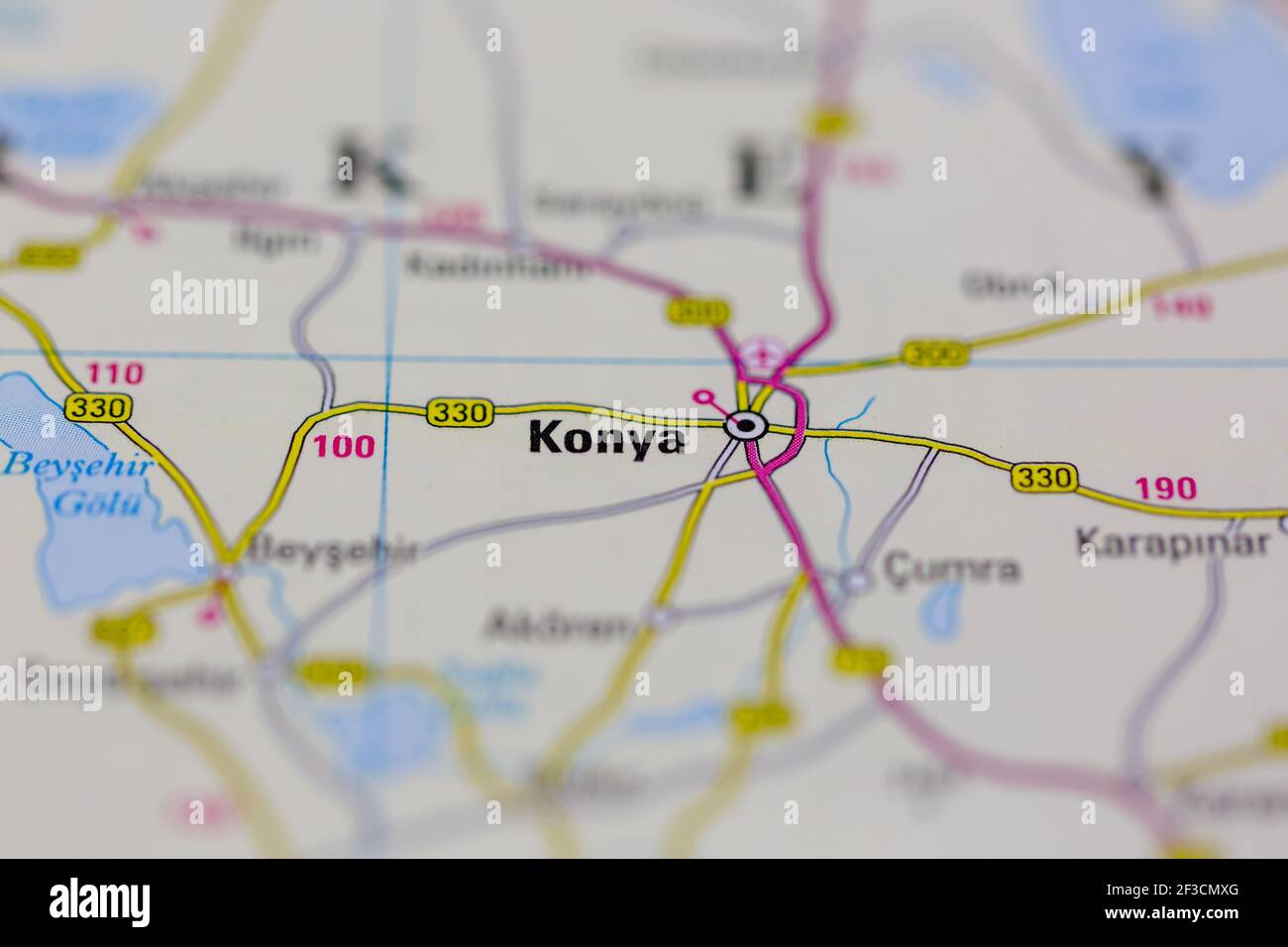 Konya sur une carte géographique ou une carte routière Banque D'Images