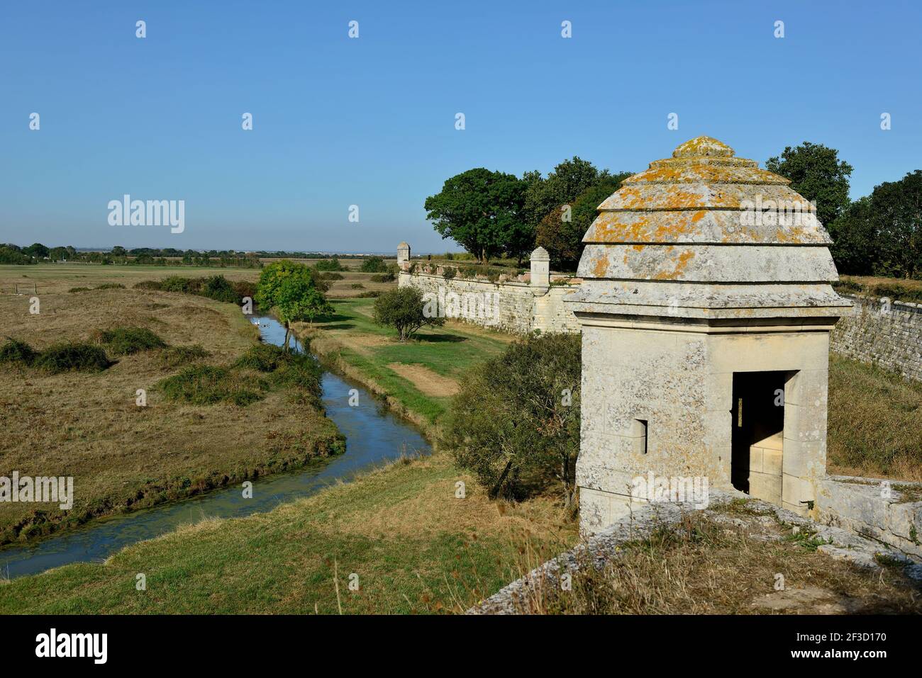 Brouage (centre-ouest de la France) : bartizan sur les remparts de la citadelle et des marais. Brouage a reçu le label "plus beaux villages de France" ( Banque D'Images