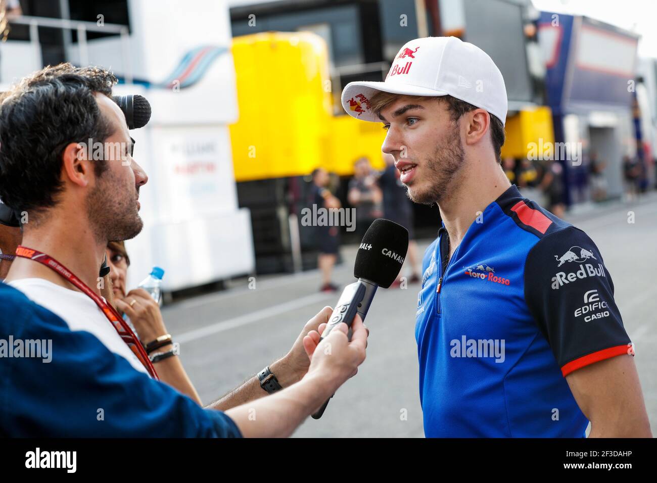 GASLY Pierre (fra), Scuderia Toro Rosso Honda STR13, DUPIN Laurent, Canal+, pendant le Championnat du monde de Formule 1 2018, Grand Prix d'Allemagne du 19 au 22 juillet, à Hockenheim, Allemagne - photo Florent Gooden / DPPI Banque D'Images