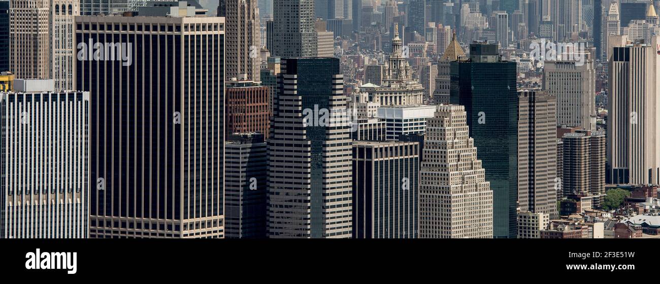 VOILE - IDEC MAXI TRIMARAN IN NEW YORK CITY - NYC (USA) - 14/05/2013 - PHOTO: VINCENT CURUTCHET / CADRE SOMBRE / DPPI - MANHATTAN D'EN HAUT Banque D'Images