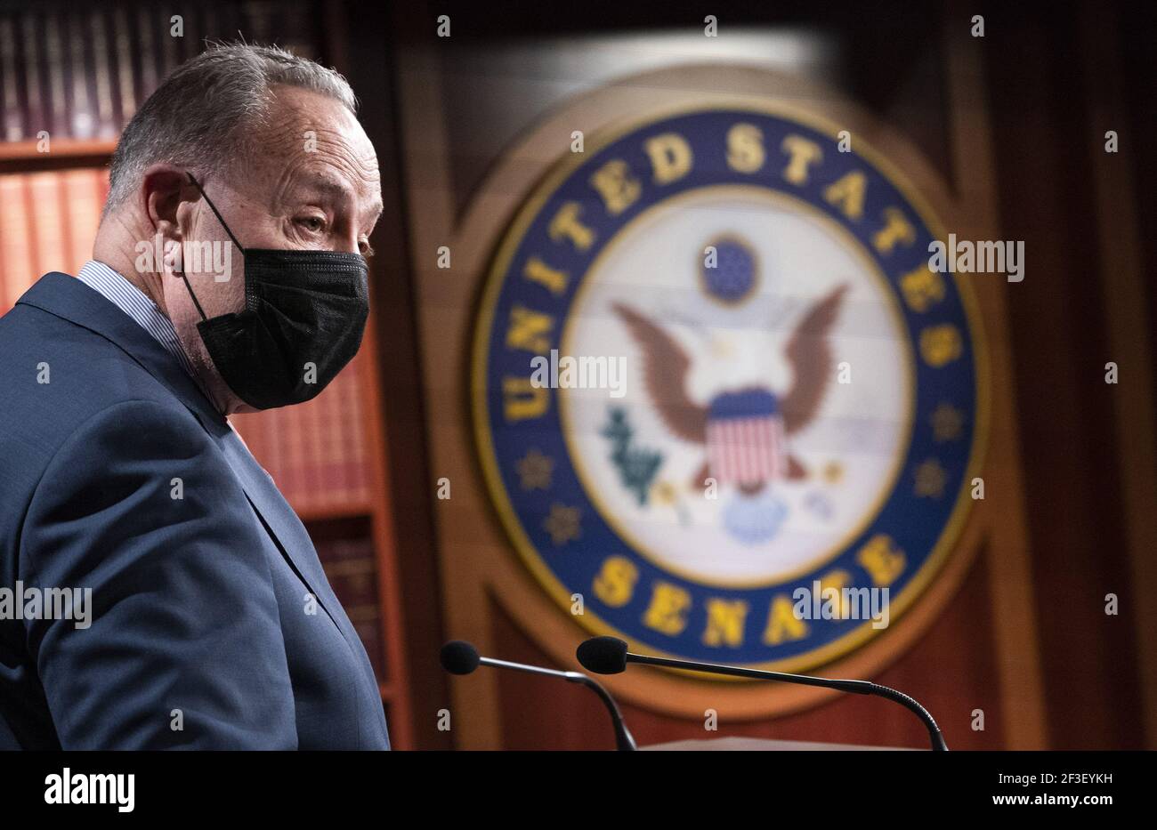 Washington, États-Unis. 16 mars 2021. Le chef de la majorité au Sénat Charles Schumer, de New York, tient une conférence de presse au Capitole des États-Unis à Washington, DC, le mardi 16 mars 2021. Photo de Kevin Dietsch/UPI crédit: UPI/Alay Live News Banque D'Images