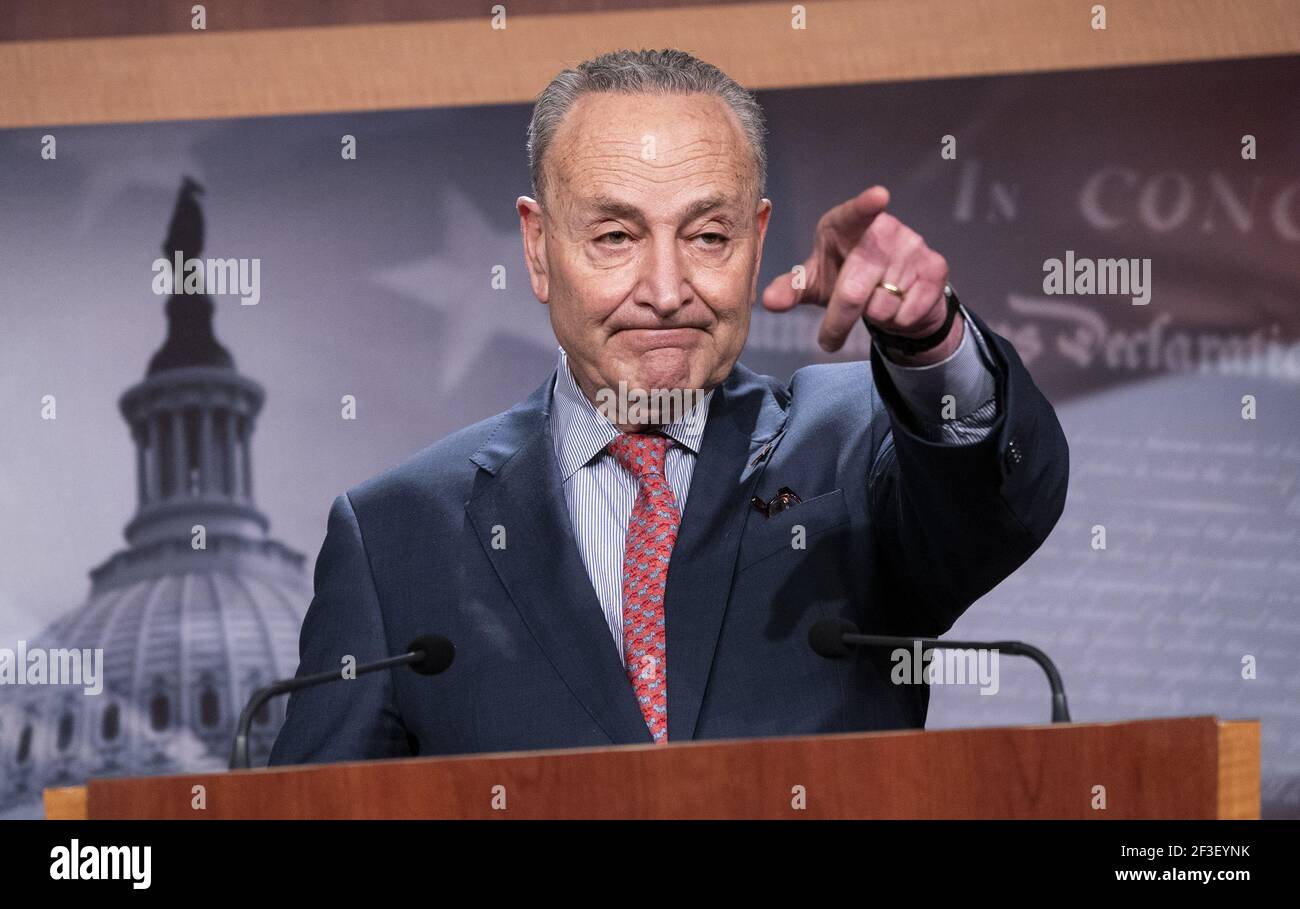 Washington, États-Unis. 16 mars 2021. Le chef de la majorité au Sénat Charles Schumer, de New York, tient une conférence de presse au Capitole des États-Unis à Washington, DC, le mardi 16 mars 2021. Photo de Kevin Dietsch/UPI crédit: UPI/Alay Live News Banque D'Images