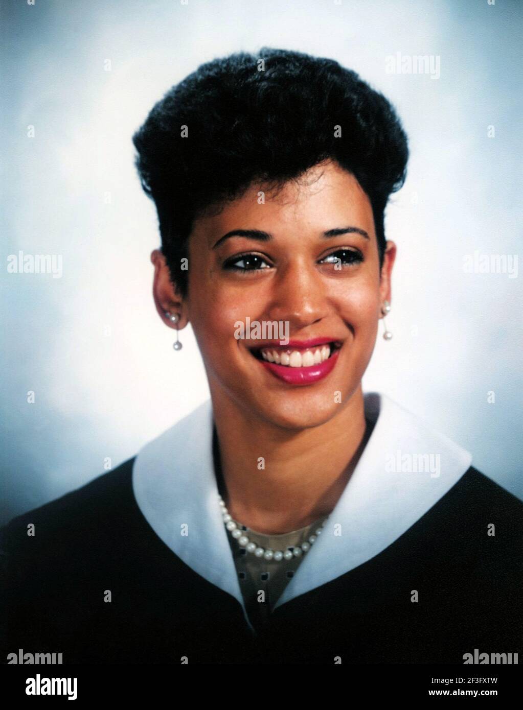 1986 CA , Washington D.C. , Etats-Unis : le politicien américain et avocat KAMALA HARRIS ( né le 20 octobre 1964 ) quand était un enfant âgé de 22 ans à l'université Howard à Washington . À partir du 20 janvier 2021, le vice-président des États-Unis de Democrate Président des États-Unis Joe BIDEN . Elle est la première vice-présidente féminine des États-Unis, la plus haute femme officielle de l'histoire des États-Unis, et la première vice-présidente afro-américaine et asiatique. Photographe inconnu . - Vice Presidente alla Presidenza Presidente STATI UNITI AMÉRIQUE - POLITICO - DONNA POLITICA - POLITIQUE - per Banque D'Images