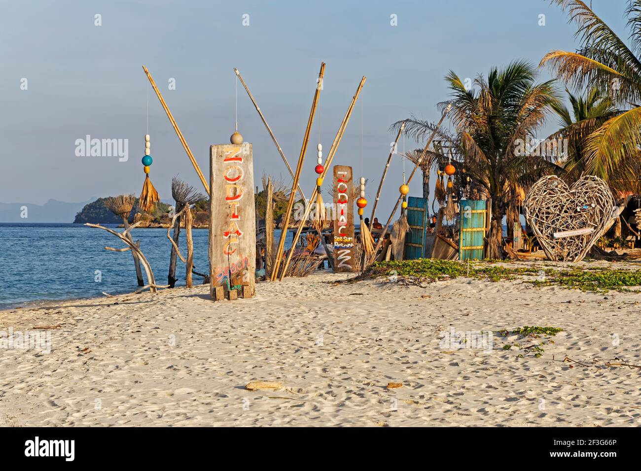 Zodiac Bar, Sunrise Beach, Koh Lipe, Satun Banque D'Images