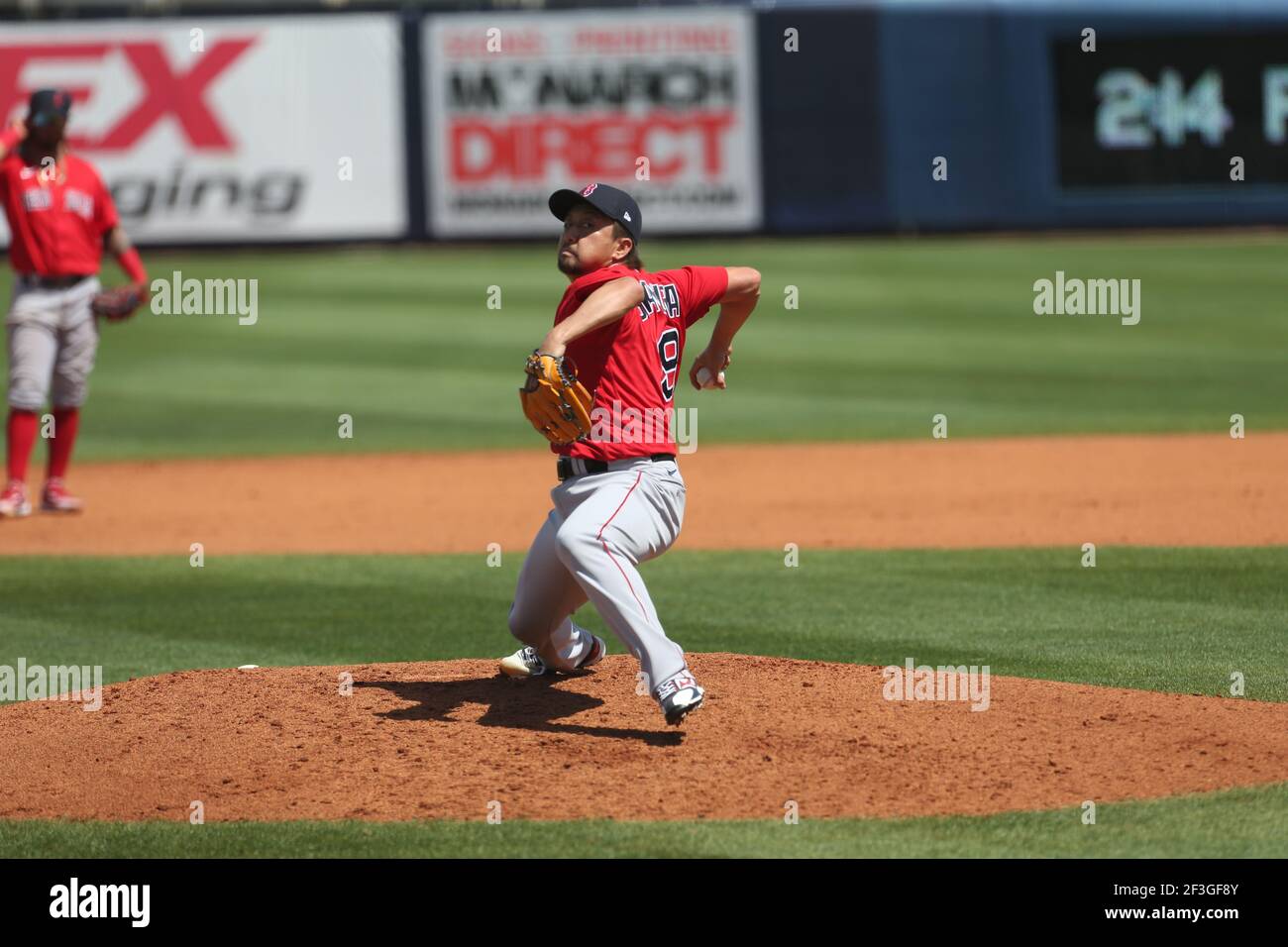 15 mars 2021 Port Charlotte : Hirokazu Sawamura (19 ans), lanceur de secours des Red Sox de Boston, livre le terrain lors d'un match de baseball d'entraînement de printemps au Charlotte Sports Park. Les rayons battent les Red Sox 3-2. (Kim Hukari/image du sport) Banque D'Images