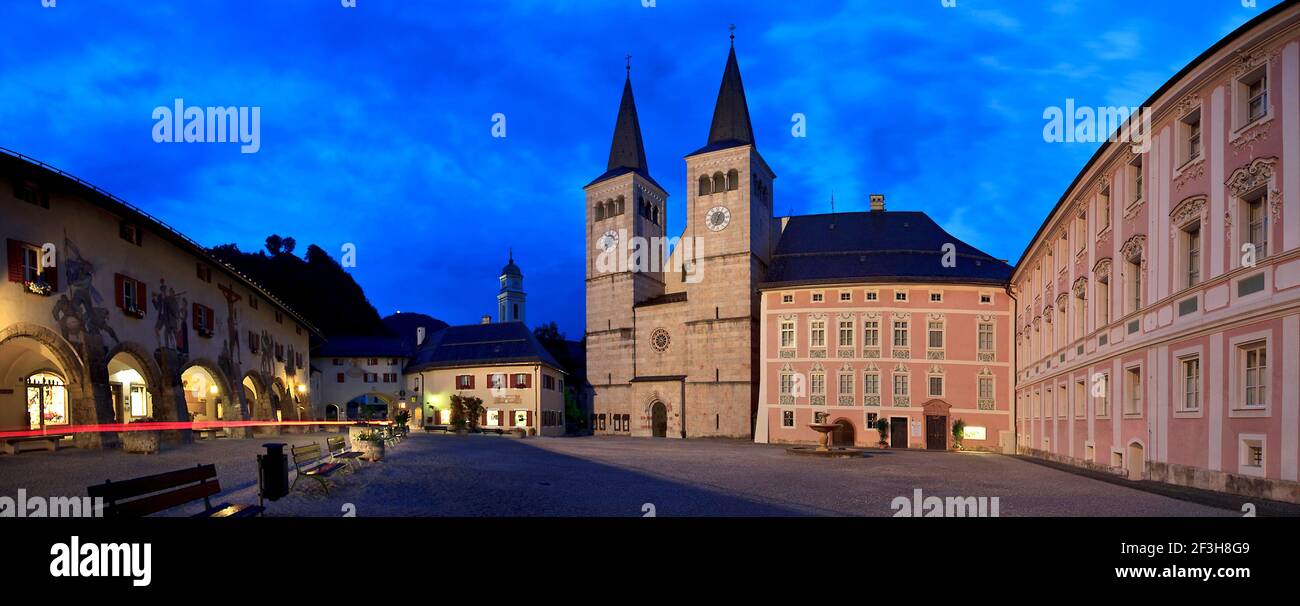 Panorama von Berchtesgaden BEI Nacht, Berchtesgaden la nuit Banque D'Images