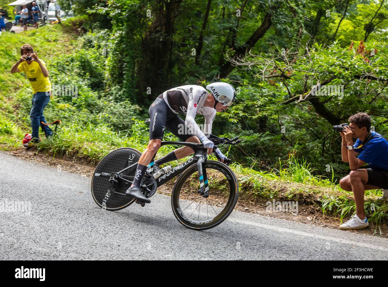 Espelette, France - juillet 28,2018 : le cycliste britannique Chris Froome de Team Sky à cheval pendant l'individu contre l'horloge 20e étape du Tour de F Banque D'Images