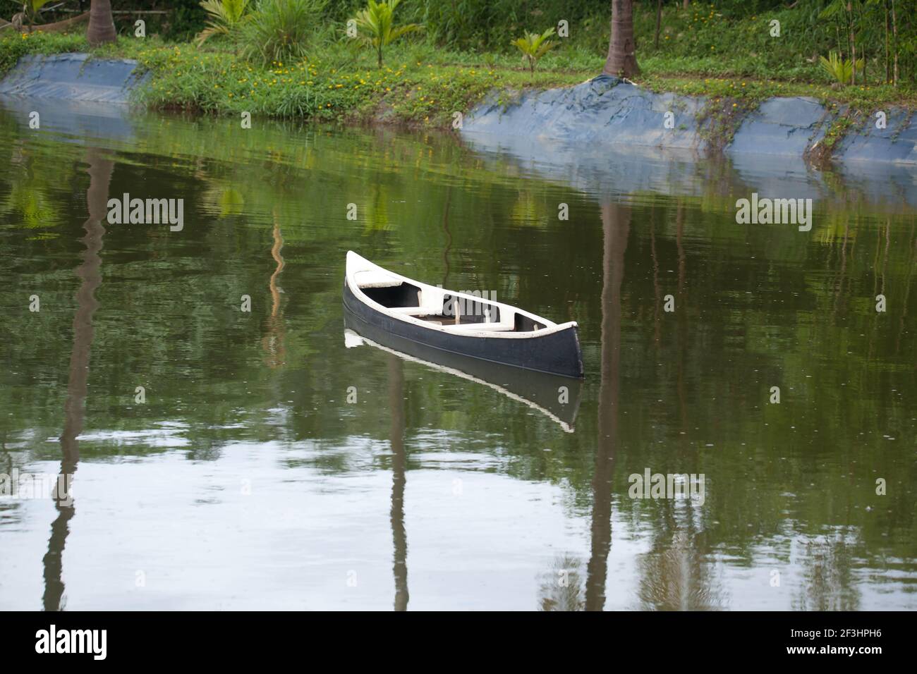 Rivière naturelle avec parc à kerala, Inde Banque D'Images