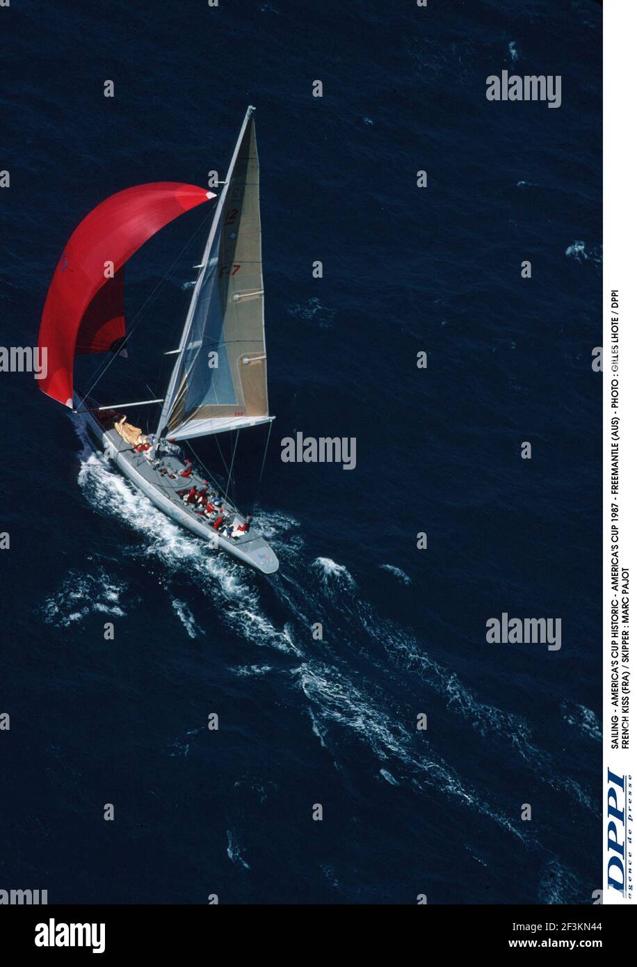 VOILE - COUPE DE L'AMÉRIQUE HISTORIQUE - COUPE DE L'AMÉRIQUE 1987 - FREEMANTLE (AUS) - PHOTO : GILLES LHOTE / DPPI BAISER FRANÇAIS (FRA) / SKIPPER : MARC PAJOT Banque D'Images