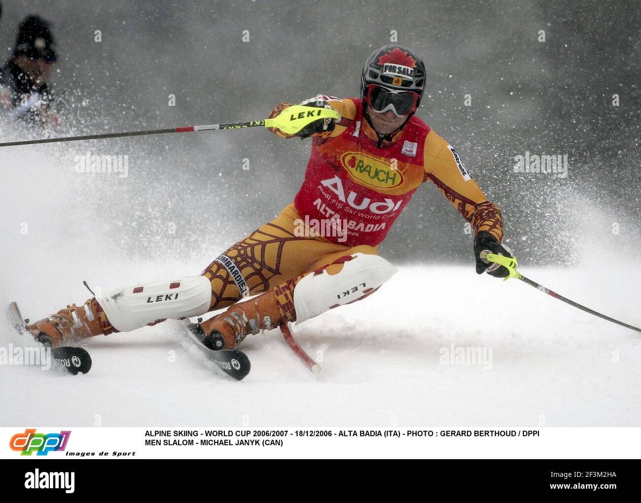 SKI ALPIN - COUPE DU MONDE 2006/2007 - 18/12/2006 - ALTA BADIA (ITA) - PHOTO : GERARD BERTHOUD / DPPI HOMMES SLALOM - MICHAEL JANYK (CAN) Banque D'Images