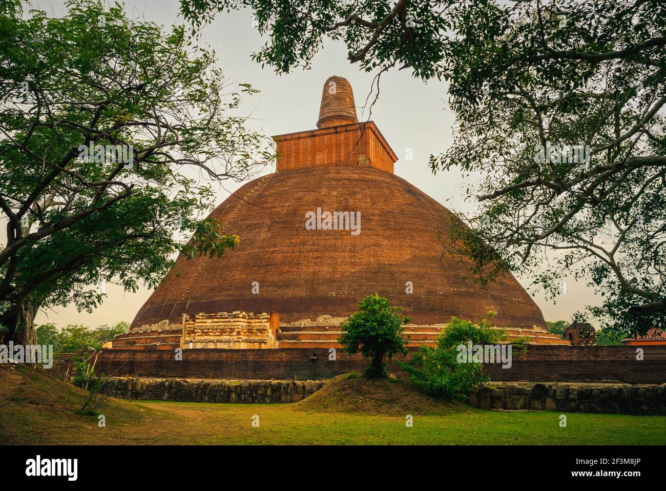 Jetavanaramaya Dagaba à Anuradhapura, Sri Lanka. Site classé au patrimoine mondial de l'unesco. Banque D'Images