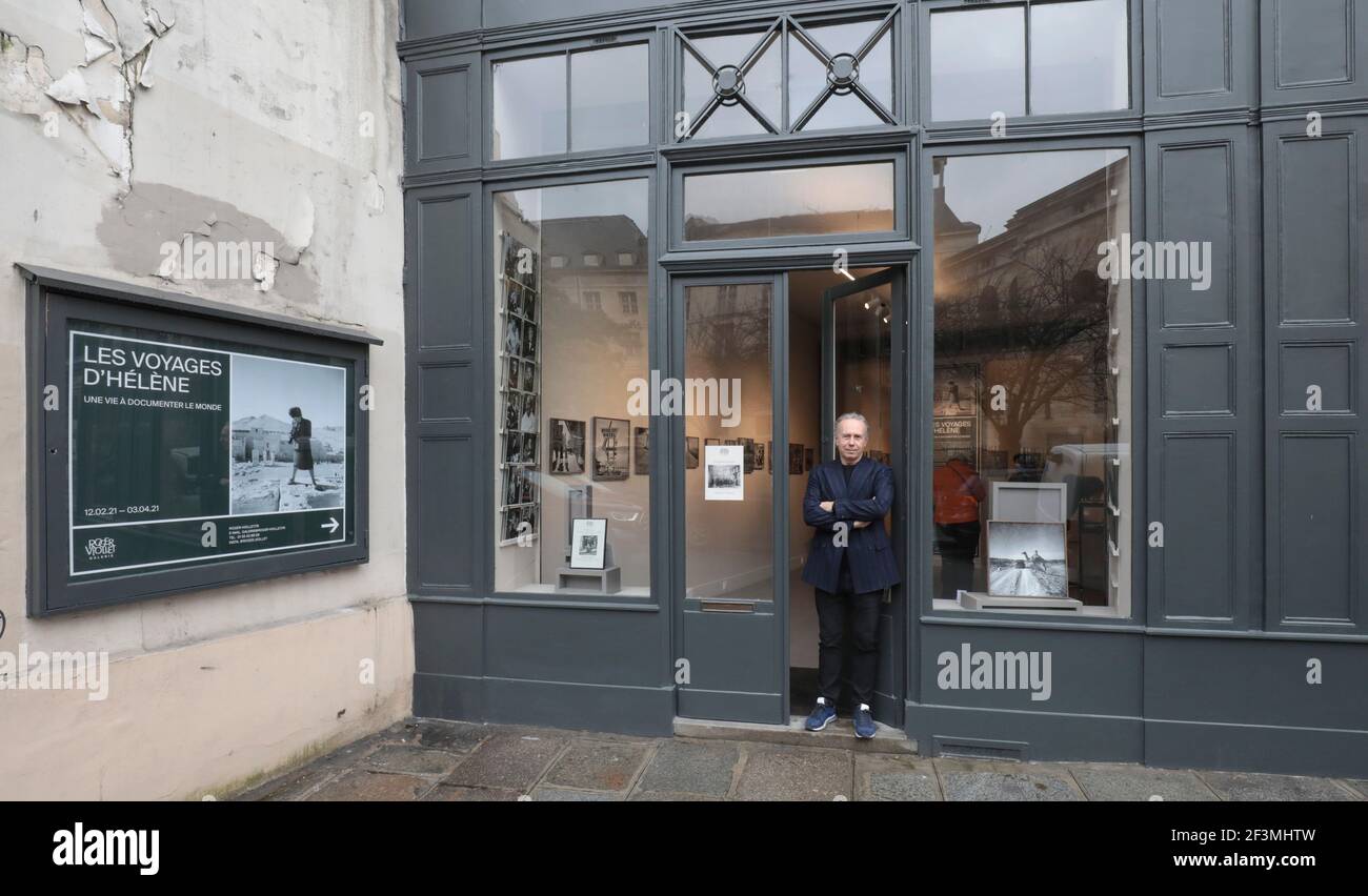 LA RÉOUVERTURE DE L'AGENCE PHOTOGRAPHIQUE ROGER-VIOLLET OFFRE AUJOURD'HUI UN NOUVEL ESPACE D'EXPOSITION À PARIS Banque D'Images