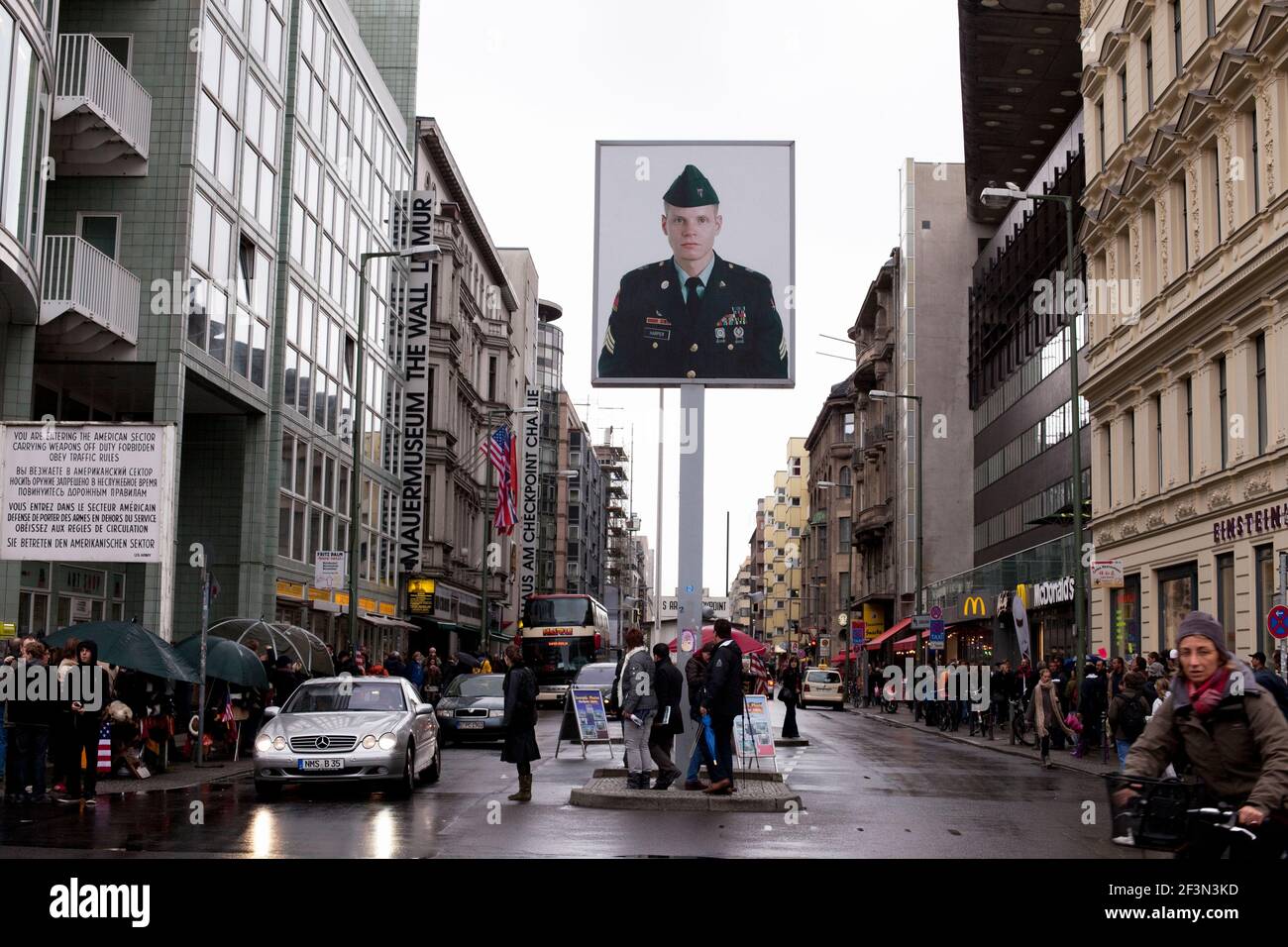 Allemagne, Berlin.Checkpoint Charlie Banque D'Images