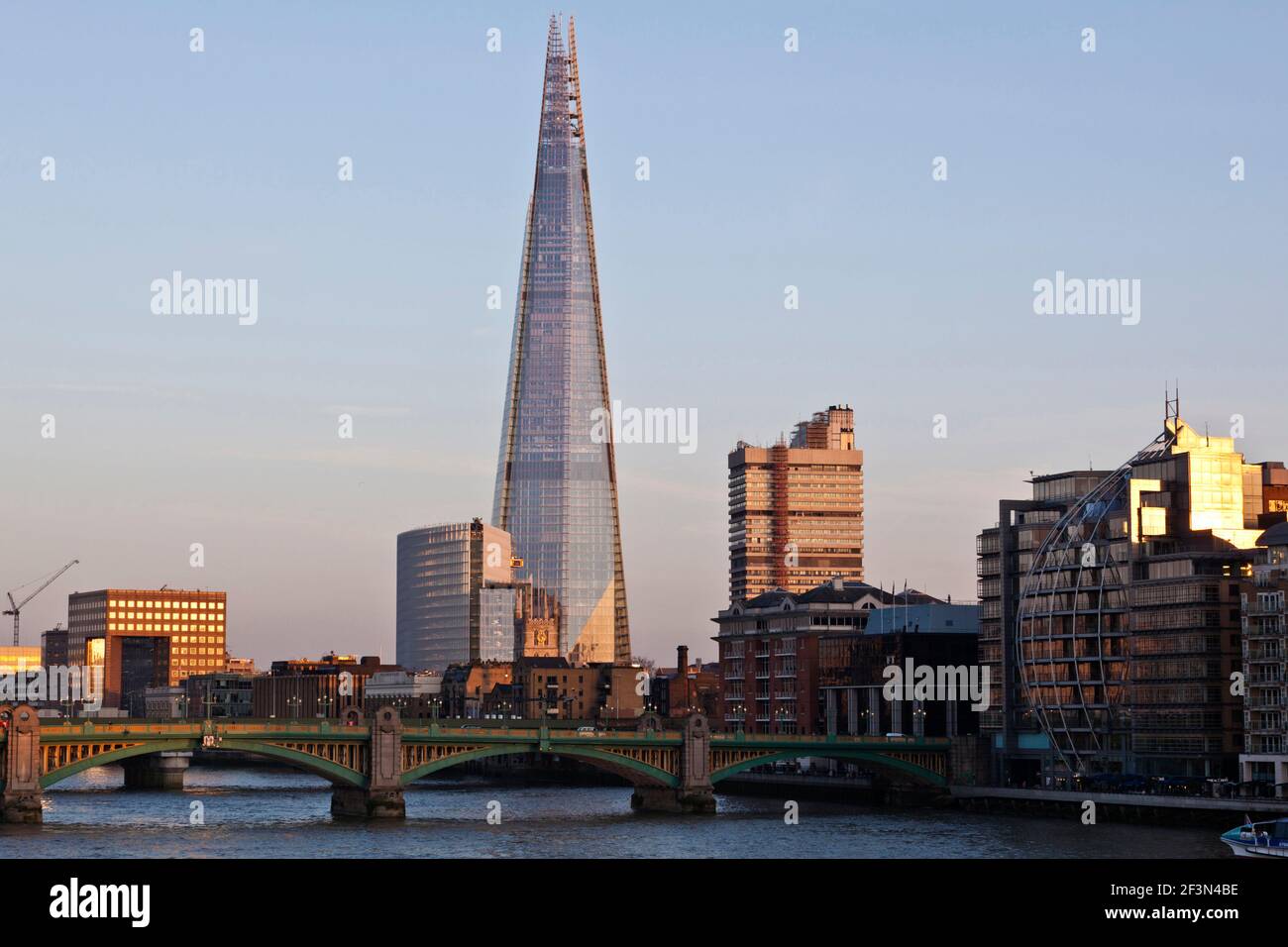 Vue sur la Tamise du Shard, London Bridge Tower, SE1, Londres Banque D'Images