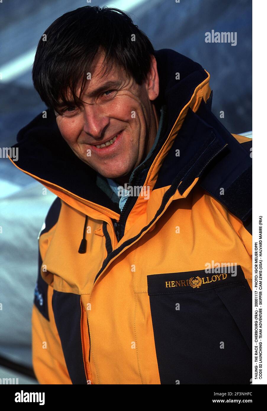 VOILE - LA COURSE - CHERBOURG (FRA) - 20001117 - PHOTO: IGOR MEIJER/DPPI CODE 02 LANCEMENT - AVENTURE EN ÉQUIPE - SKIPPER: CAM LEWIS (USA) - HALVARD MABIRE (FRA) Banque D'Images