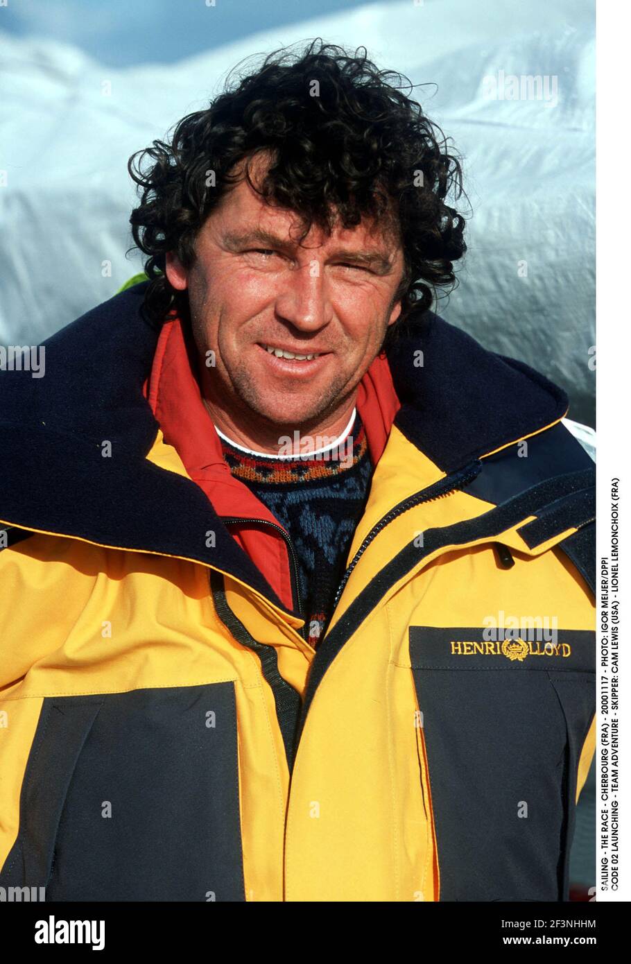 VOILE - LA COURSE - CHERBOURG (FRA) - 20001117 - PHOTO: IGOR MEIJER/DPPI CODE 02 LANCEMENT - AVENTURE EN ÉQUIPE - SKIPPER: CAM LEWIS (USA) - LIONEL LEMONCHOIX (FRA) Banque D'Images