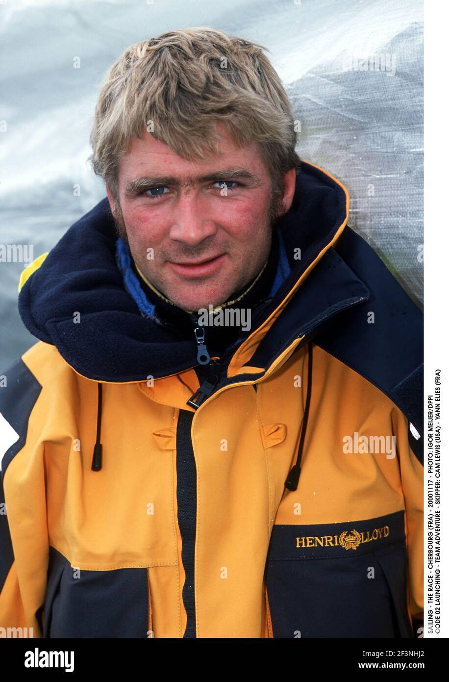 VOILE - LA COURSE - CHERBOURG (FRA) - 20001117 - PHOTO: IGLOR MEIJER/DPPI CODE 02 LANCEMENT - AVENTURE EN ÉQUIPE - SKIPPER: CAM LEWIS (USA) - YANN ELIES (FRA) Banque D'Images