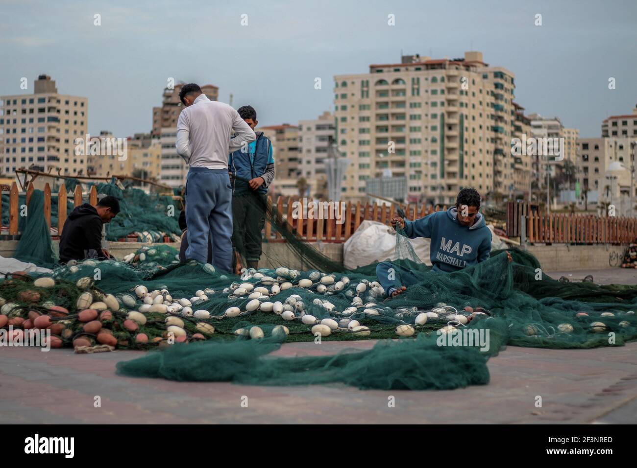 Vie quotidienne pêcheur palestinien à Gaza Banque D'Images